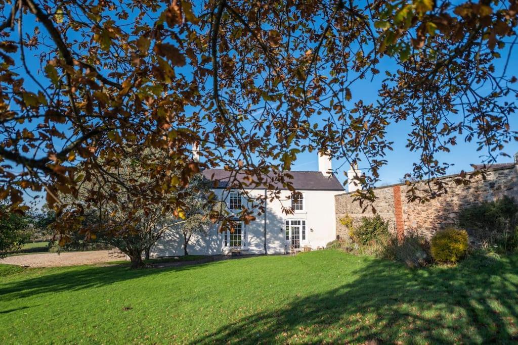 Georgian Country House -Panoramic Views -Sleeps 12 Ruthin Zewnętrze zdjęcie