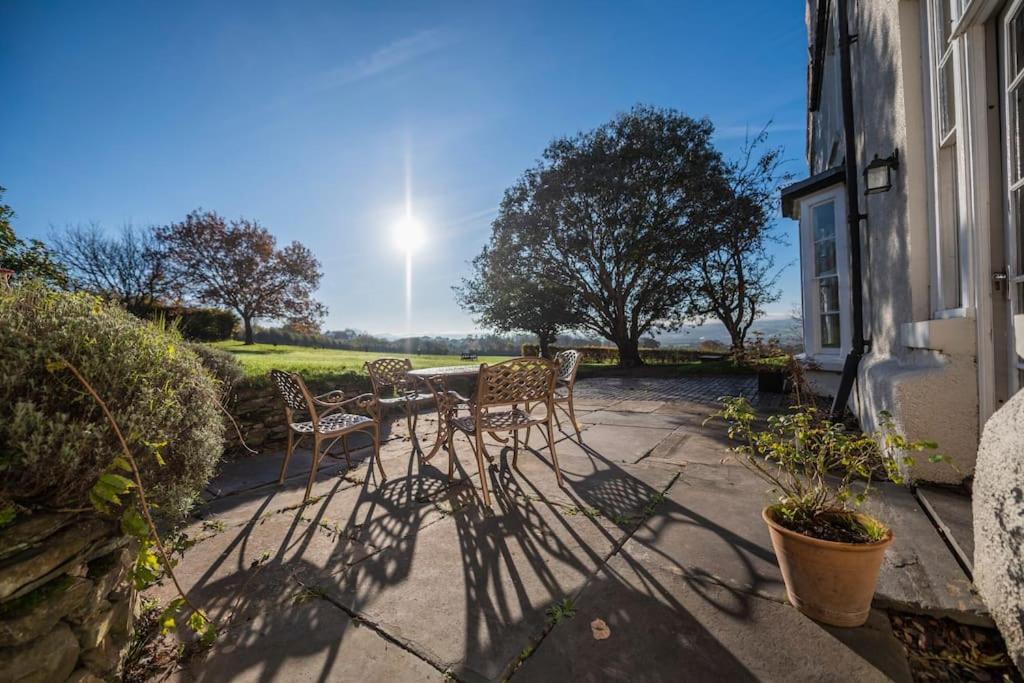Georgian Country House -Panoramic Views -Sleeps 12 Ruthin Zewnętrze zdjęcie